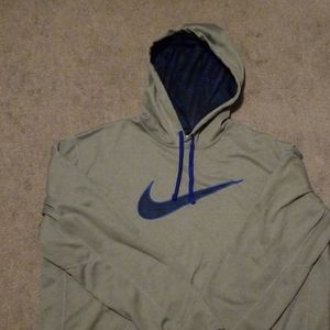 NIKE  Therma-Fit Hoodie